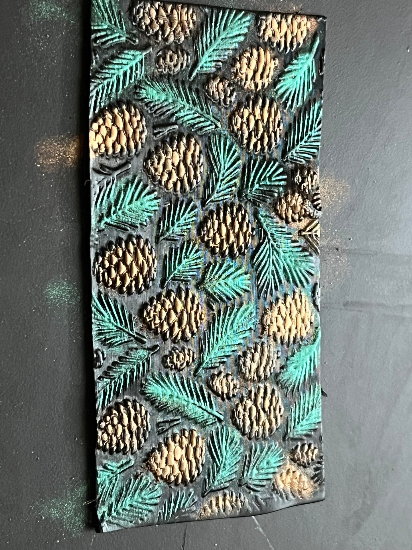 Pine cones mini roller