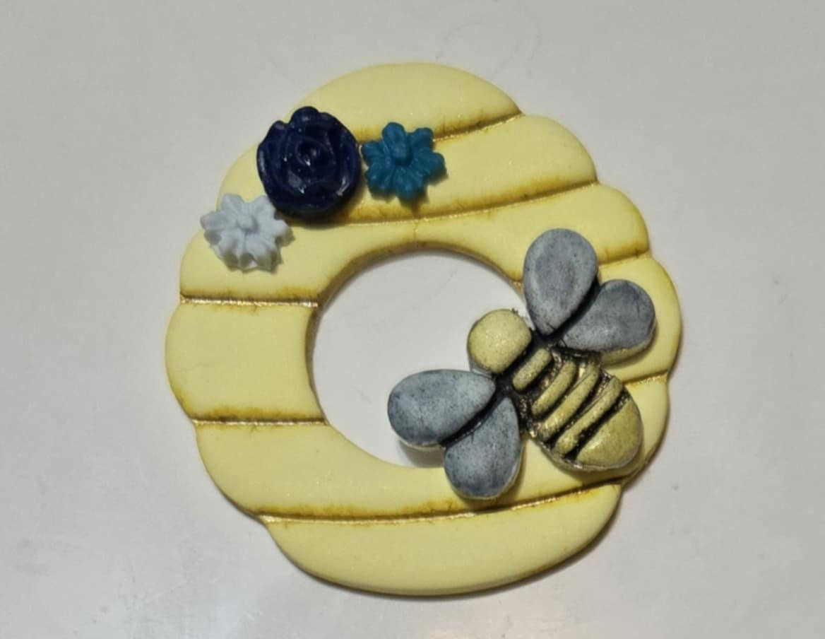 Bee Hive and Bee pick sizes Separately