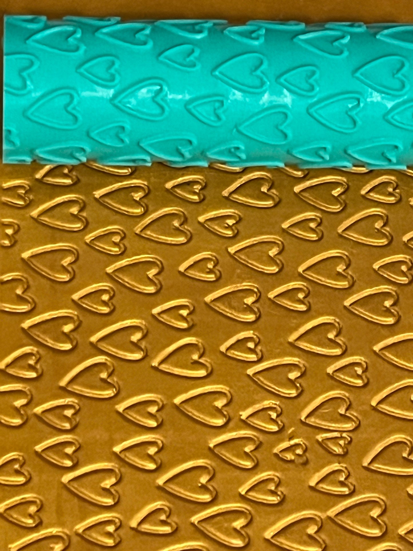 Outline Heart Roller