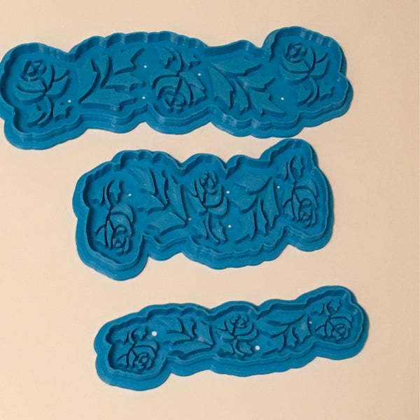 # 165 Imprinted Cutter, Roses and Leaves