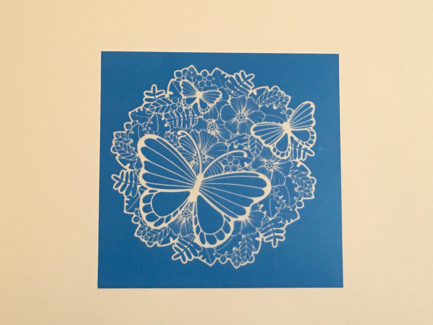 Butterfly bouquet Bowl Screen