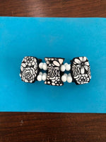 # 21.2 Bracelet Beads-Squared Oval and Hourglass